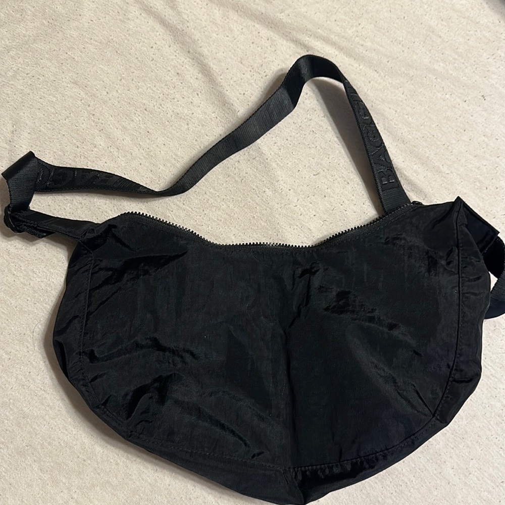 Baggu crescent bag